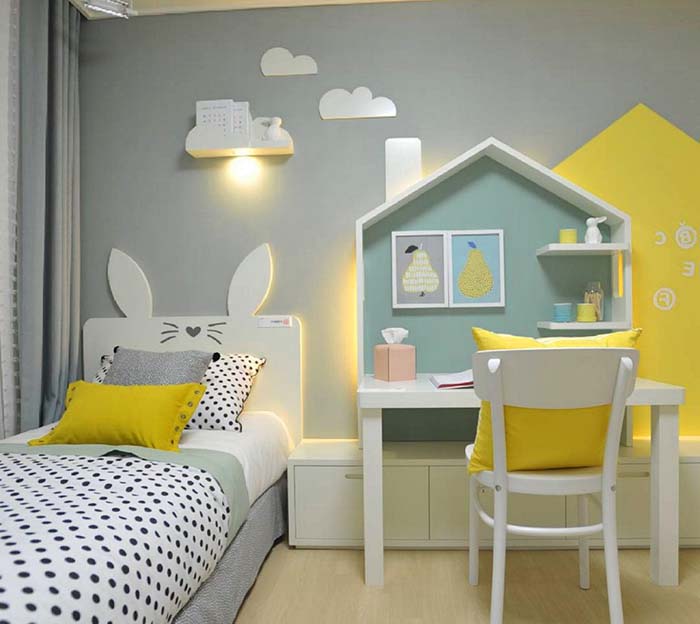 Bàn học trong phòng ngủ bé cấp 1